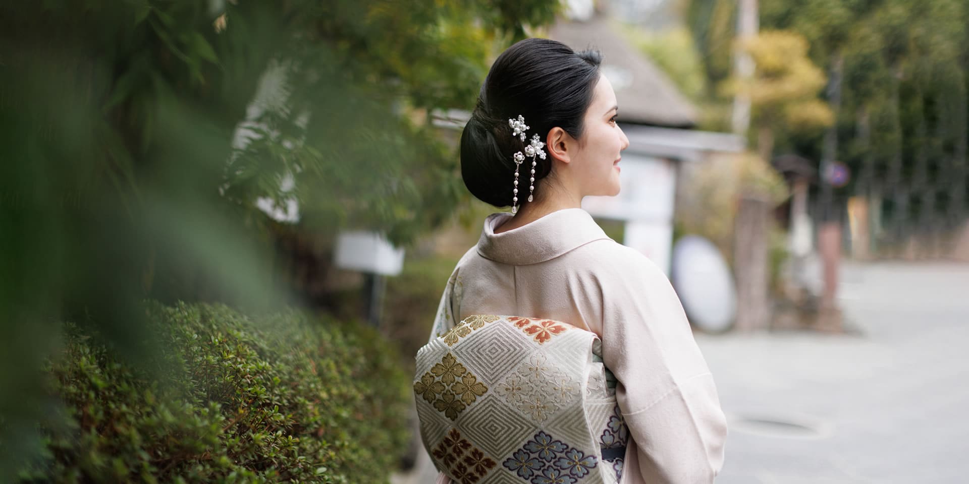 着物を着た女性